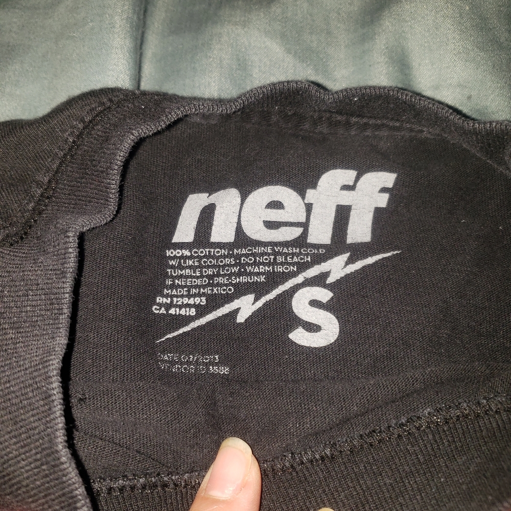 Neff graphic design tee - Picture 2 of 2